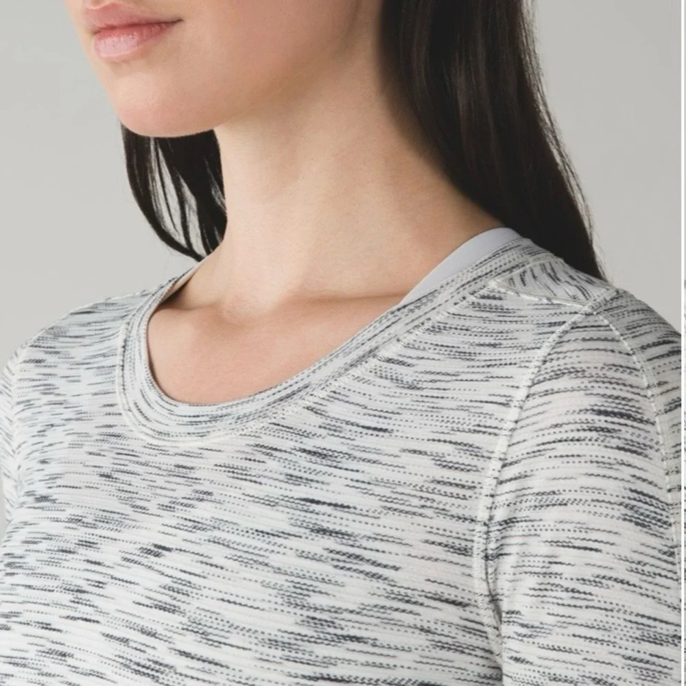 Lululemon 5 Mile Long Sleeve, Tiger Space Dye Black White